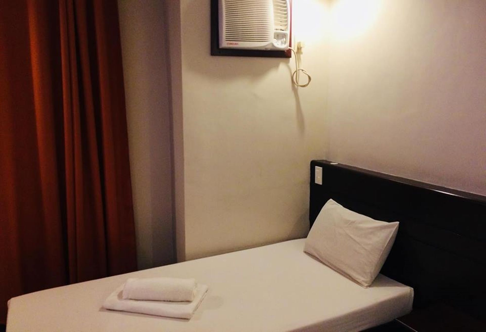 Reddoorz Near Victoria Mall Davao Экстерьер фото