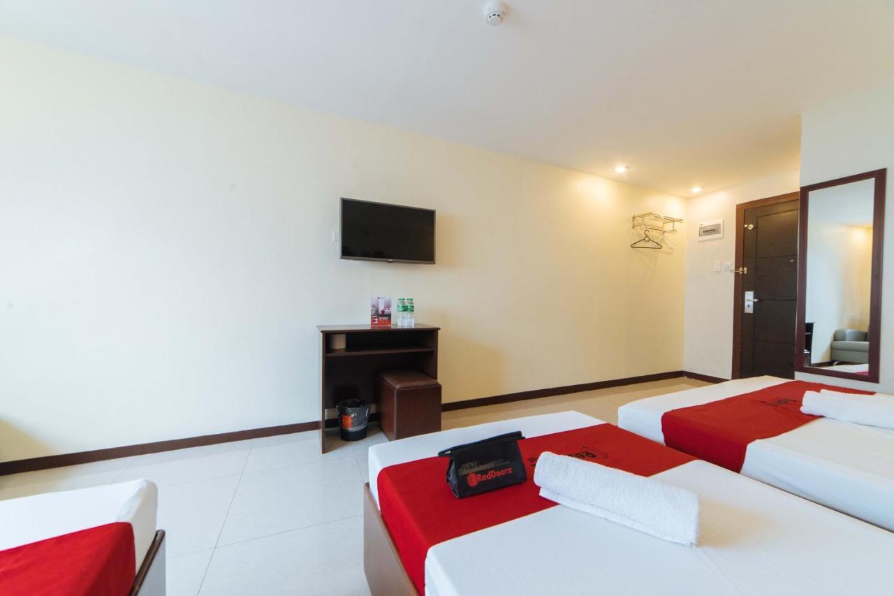 Reddoorz Near Victoria Mall Davao Экстерьер фото