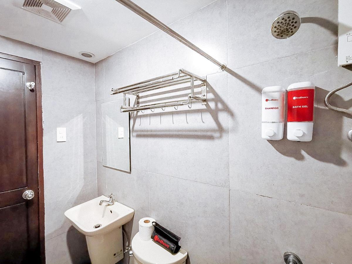 Reddoorz Near Victoria Mall Davao Экстерьер фото