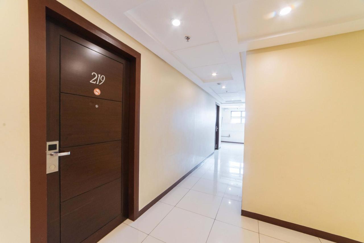 Reddoorz Near Victoria Mall Davao Экстерьер фото