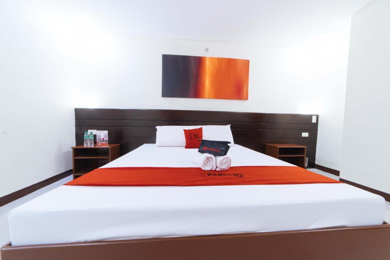 Reddoorz Near Victoria Mall Davao Экстерьер фото