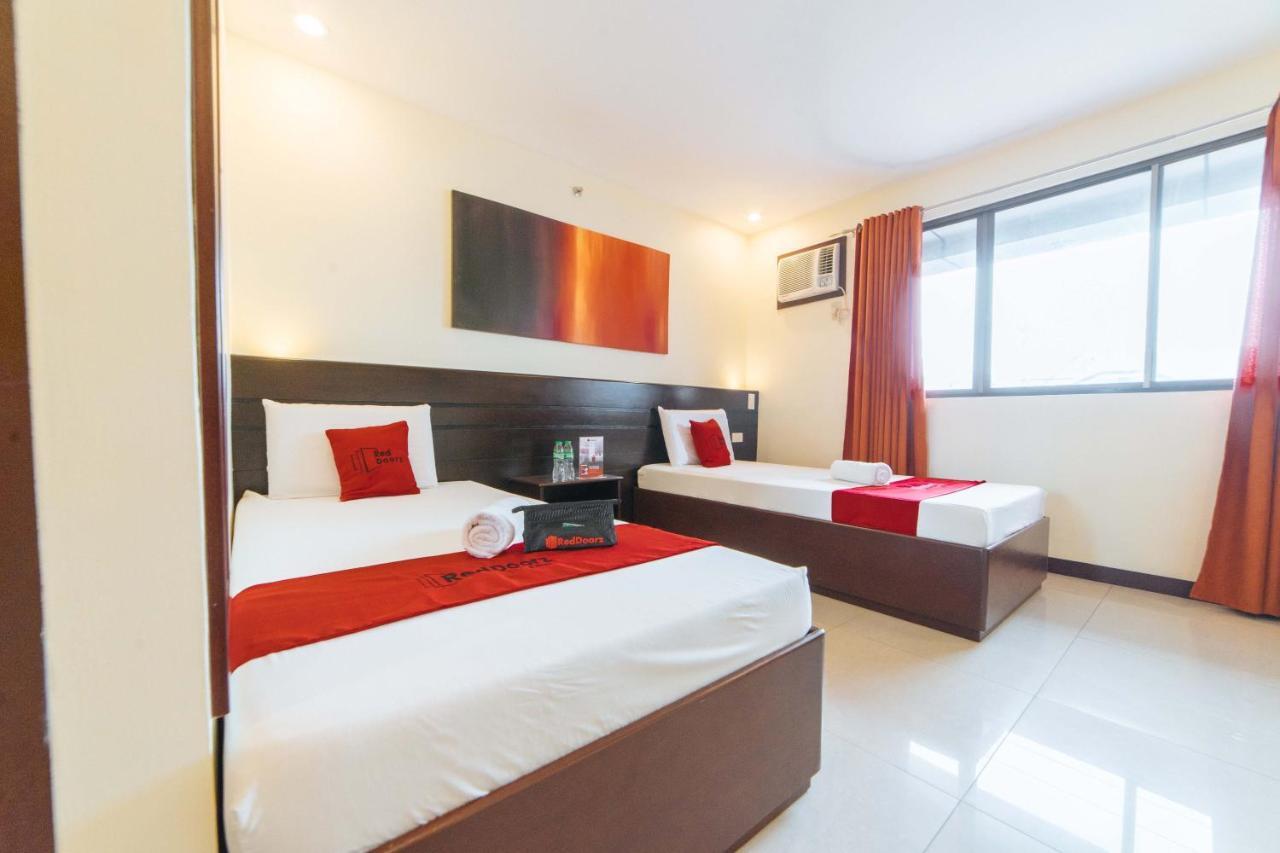 Reddoorz Near Victoria Mall Davao Экстерьер фото