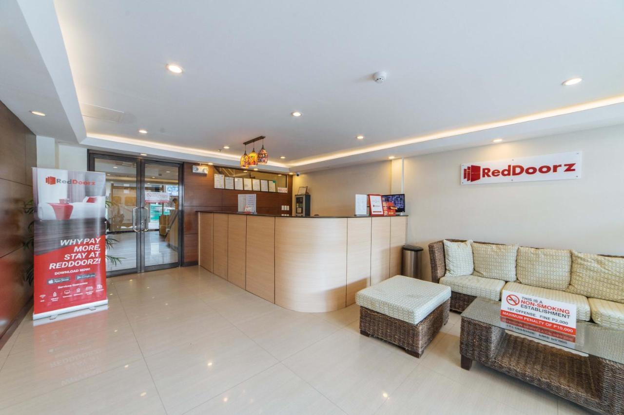 Reddoorz Near Victoria Mall Davao Экстерьер фото